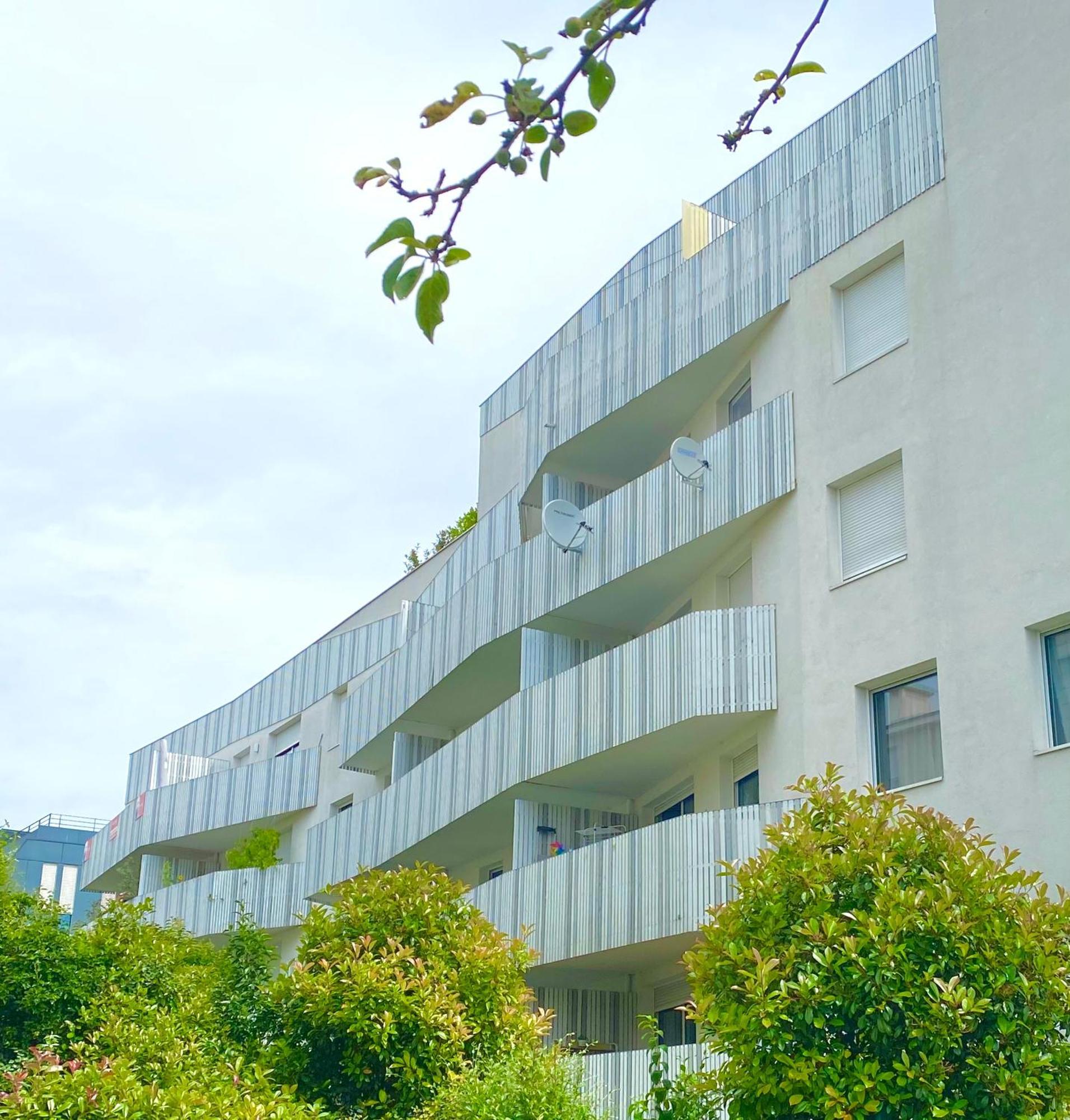 L'Escapade De Massy - Balcon, Place De Parking, Gares Rer B&C Et Tgv A 400M Exterior foto